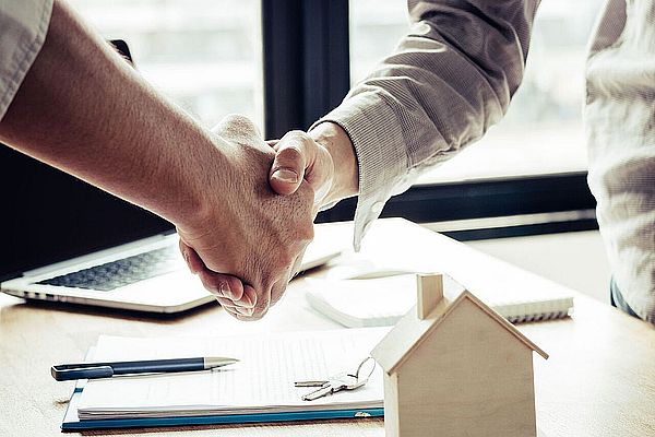 Emlak Dünyasında Denge: Isparta’da Ev Sahibi ve Kiracı Arasındaki Hukuki Haklar ve Piyasa Analizi